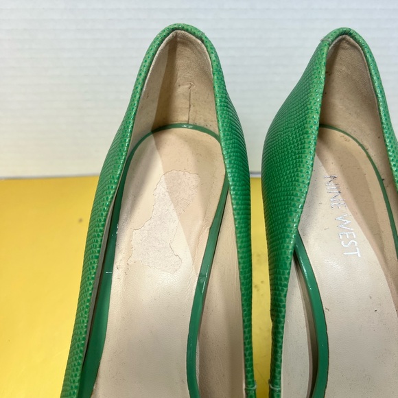 Nine West Green Textured Heels - Picture 5 of 6